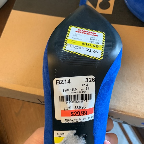 Cool alt blue suede heels from Le Chateau - Picture 4 of 5